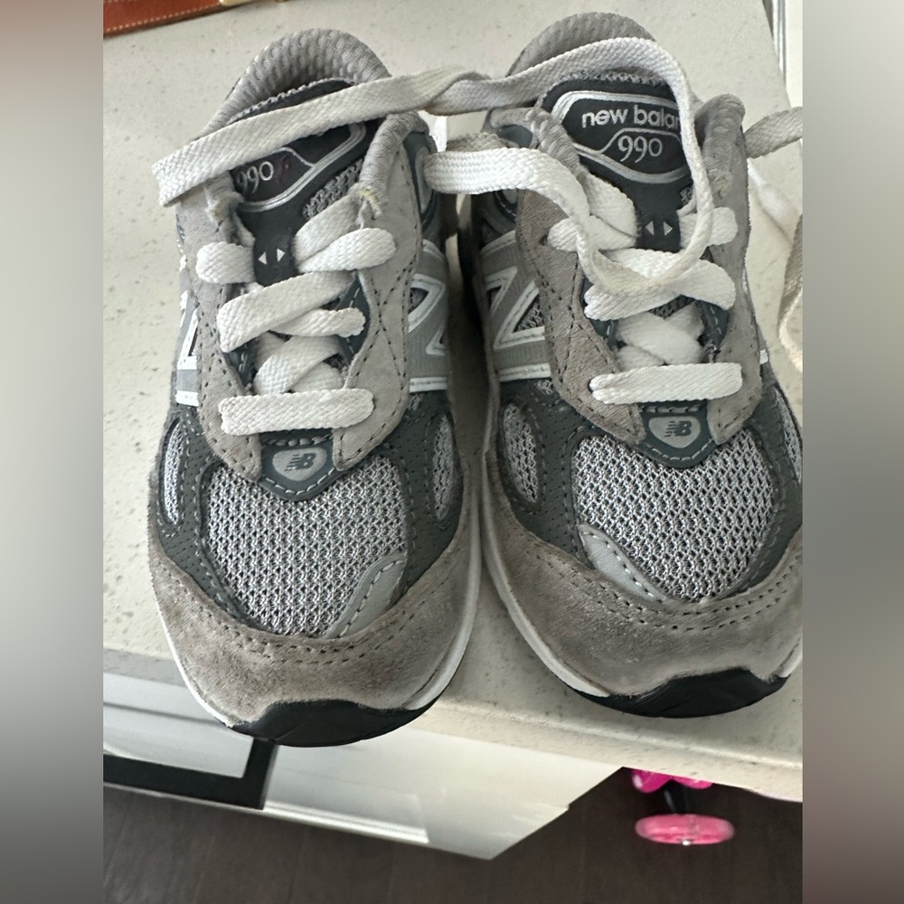 New Balance Kids' Gray Sneakers toddler size 7